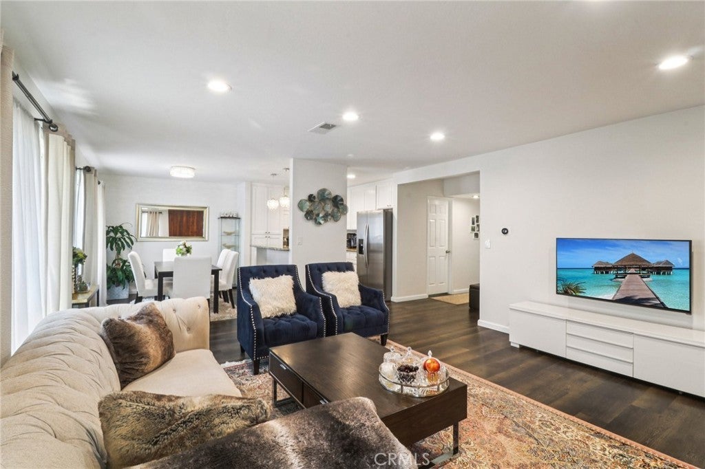 Photo of Listing #SW25158088