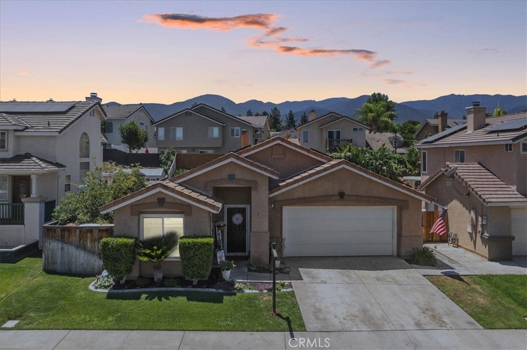 Photo of Listing #CV25158477