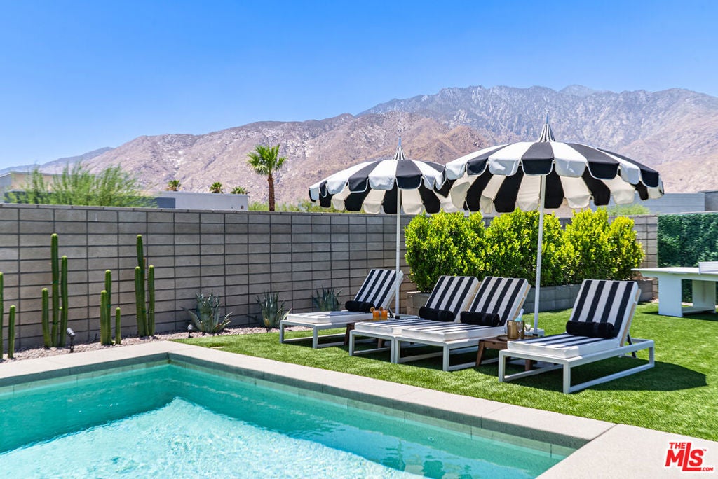 Photo of Listing #25564939