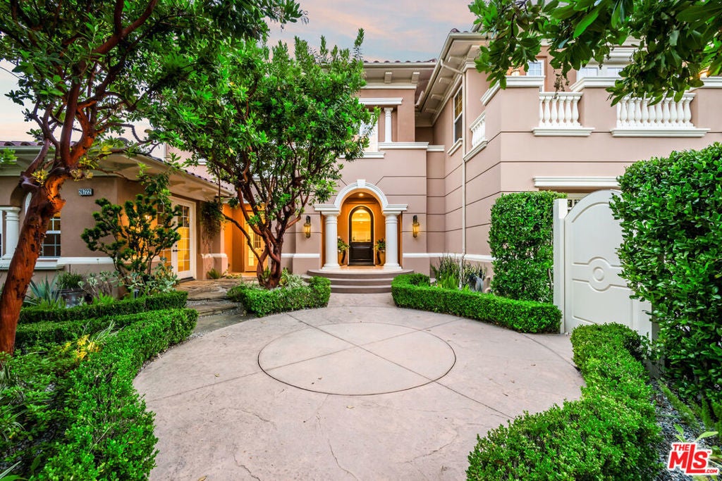 Photo of Listing #25547857