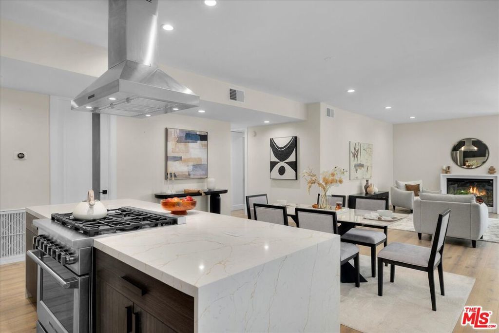 Photo of Listing #25565167