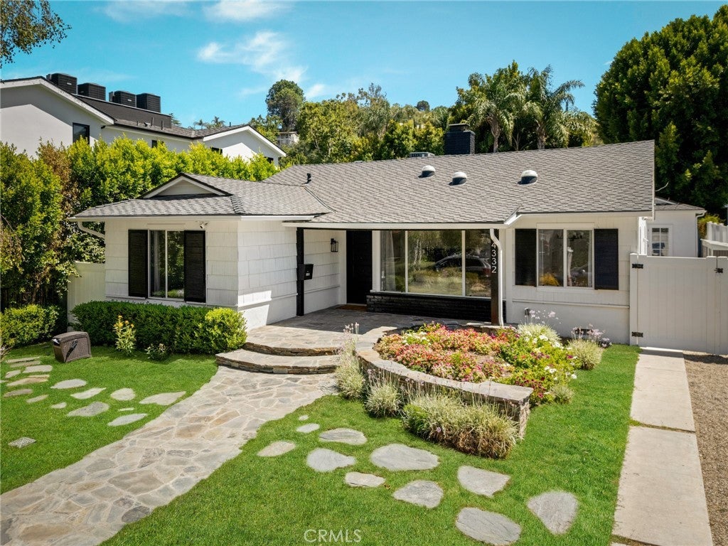 Photo of Listing #SR25151325