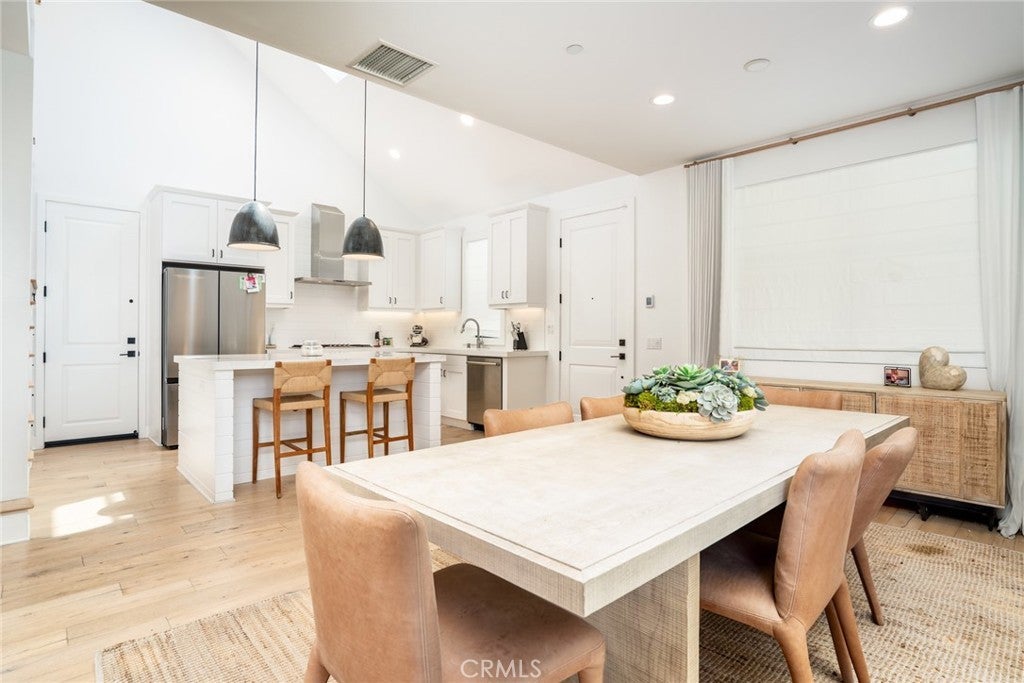 Photo of Listing #OC25159575