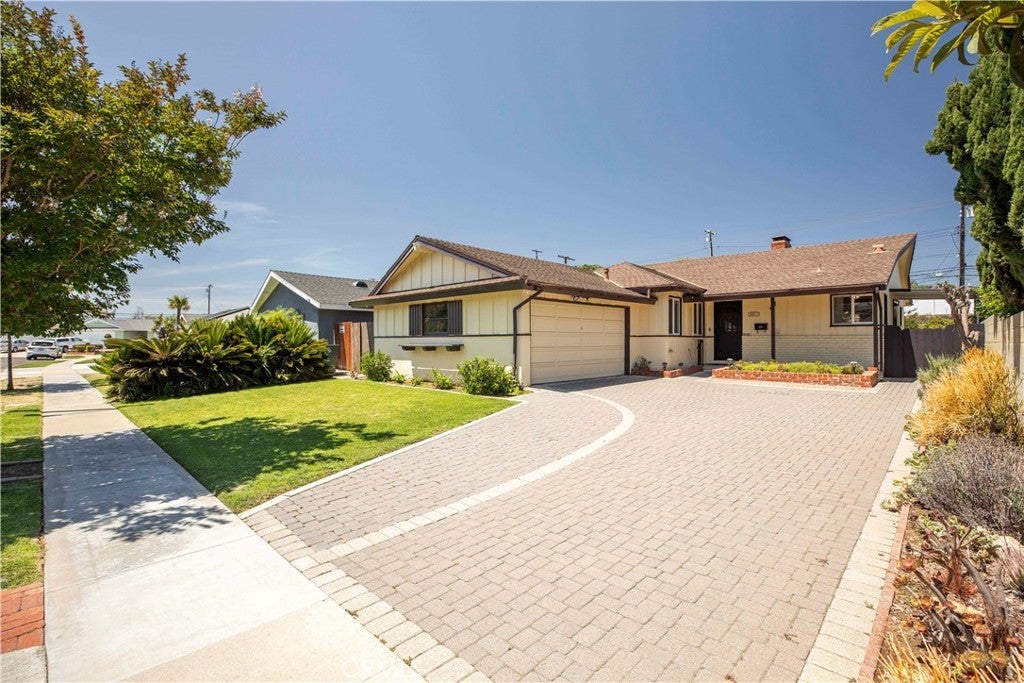 Photo of Listing #PW25159364