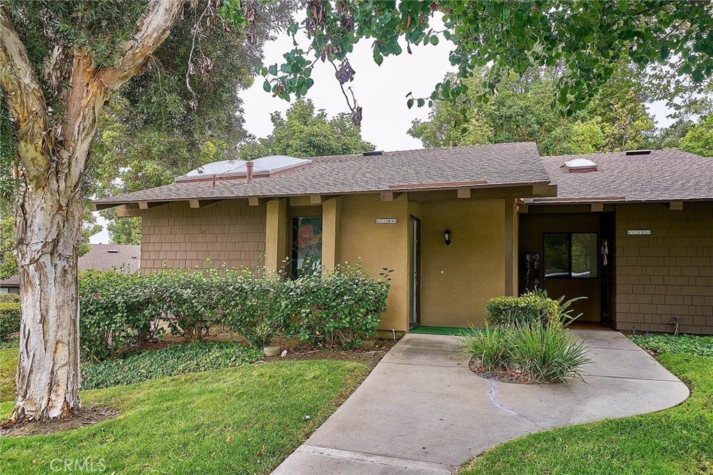 Photo of Listing #SR25156812