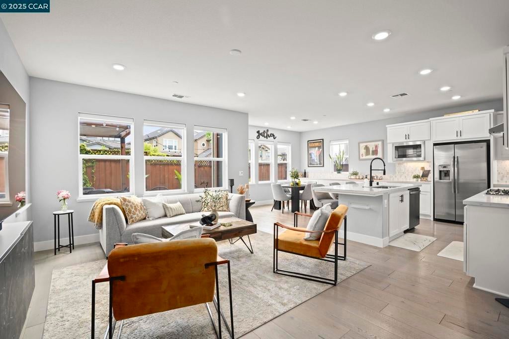 Photo of Listing #41104948