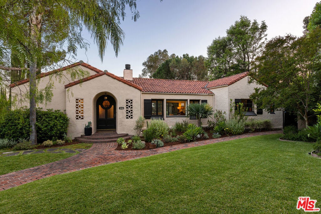 Photo of Listing #25565723