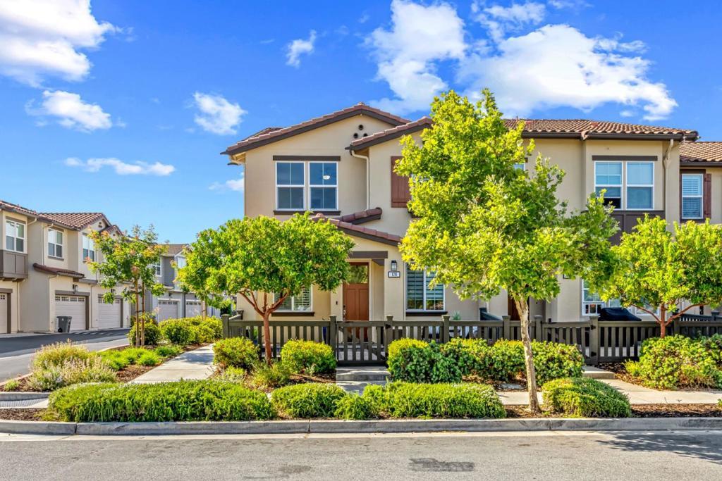 Photo of Listing #ML82013607