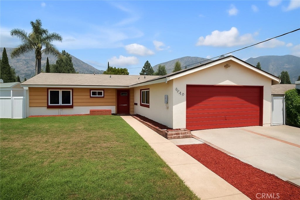 Photo of Listing #SR25159773