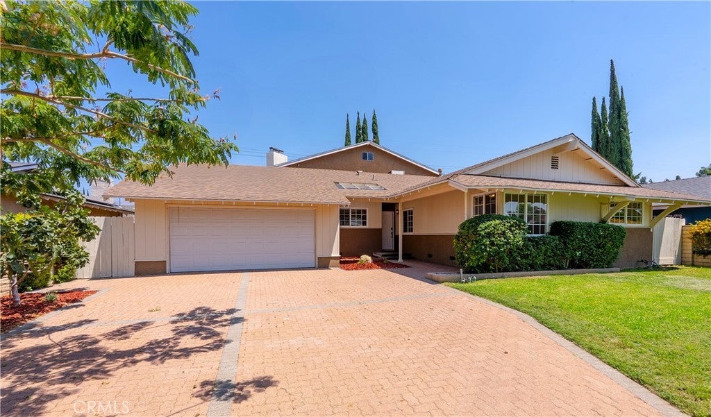 Photo of Listing #SR25159829