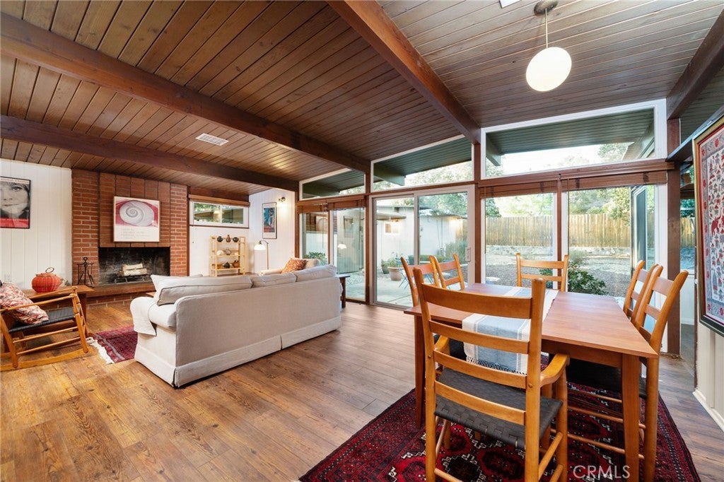 Photo of Listing #CV25159763