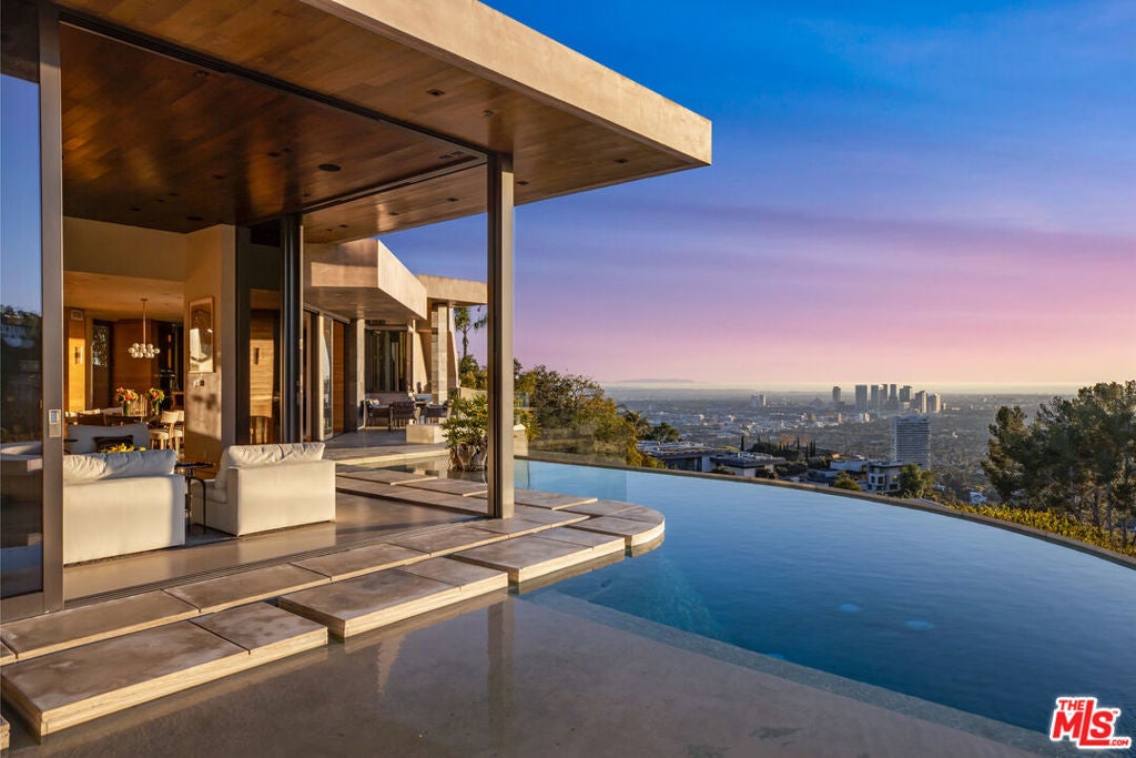 Photo of Listing #25564871