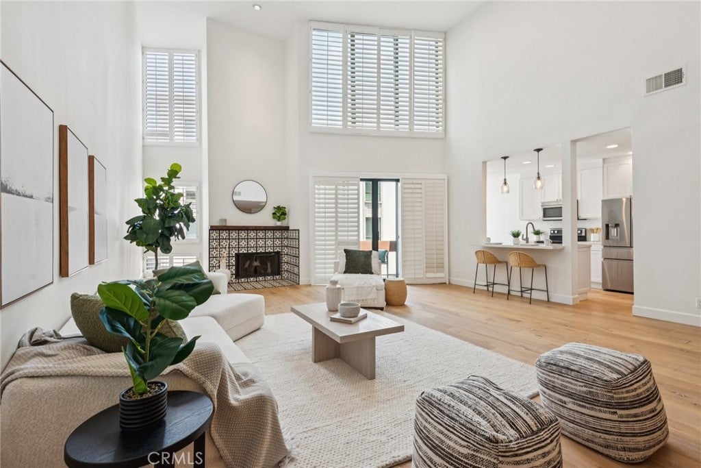 Photo of Listing #SB25160407