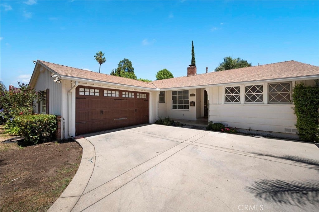 Photo of Listing #SR25152211