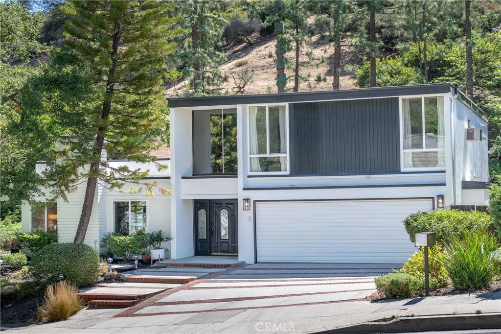 Photo of Listing #SR25156713