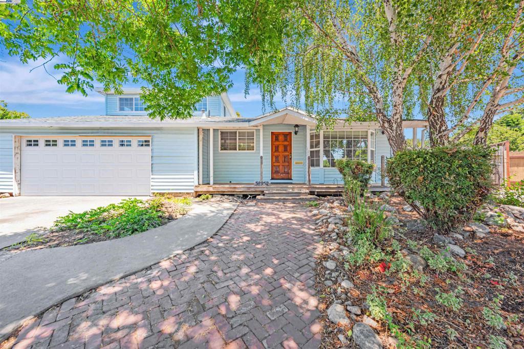 Photo of Listing #41105027