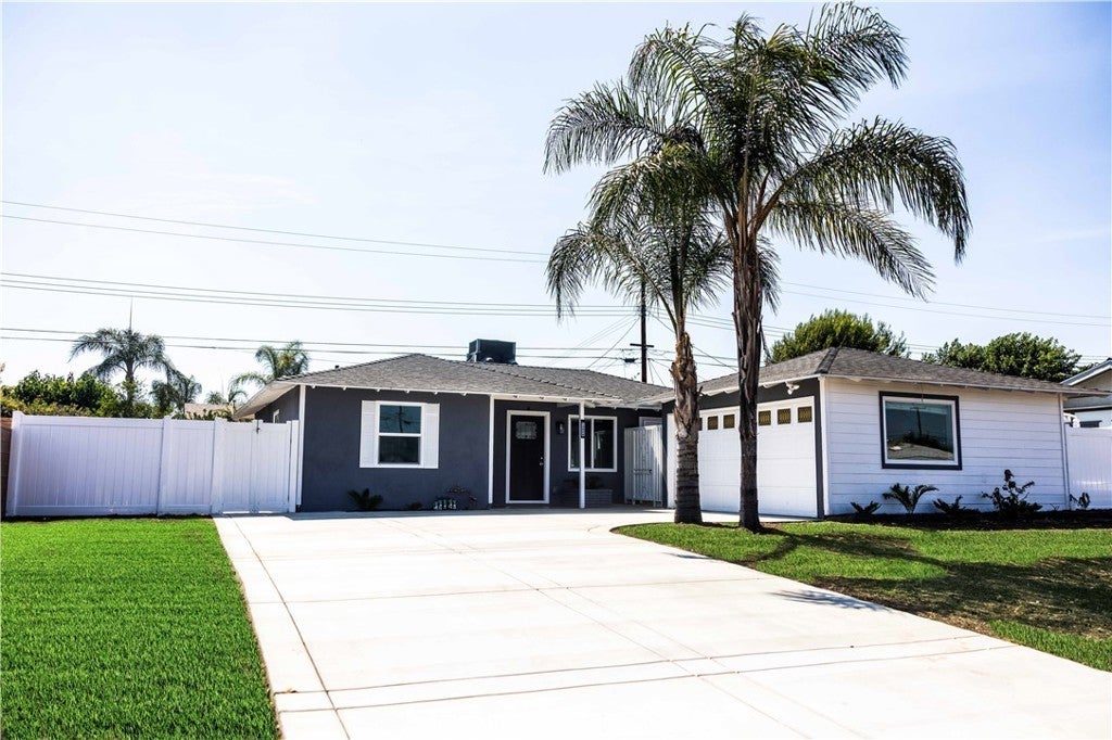 Photo of Listing #CV25150104