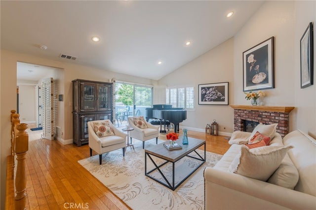 622 N Guadalupe Avenue B, Redondo Beach.