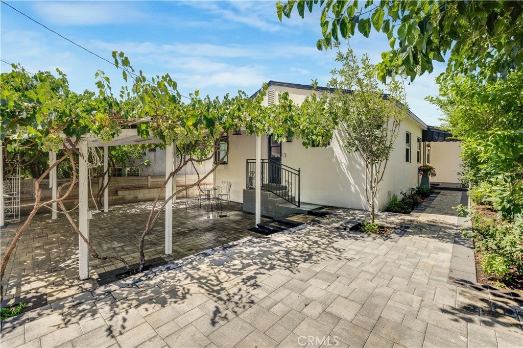 Photo of Listing #SR25160598