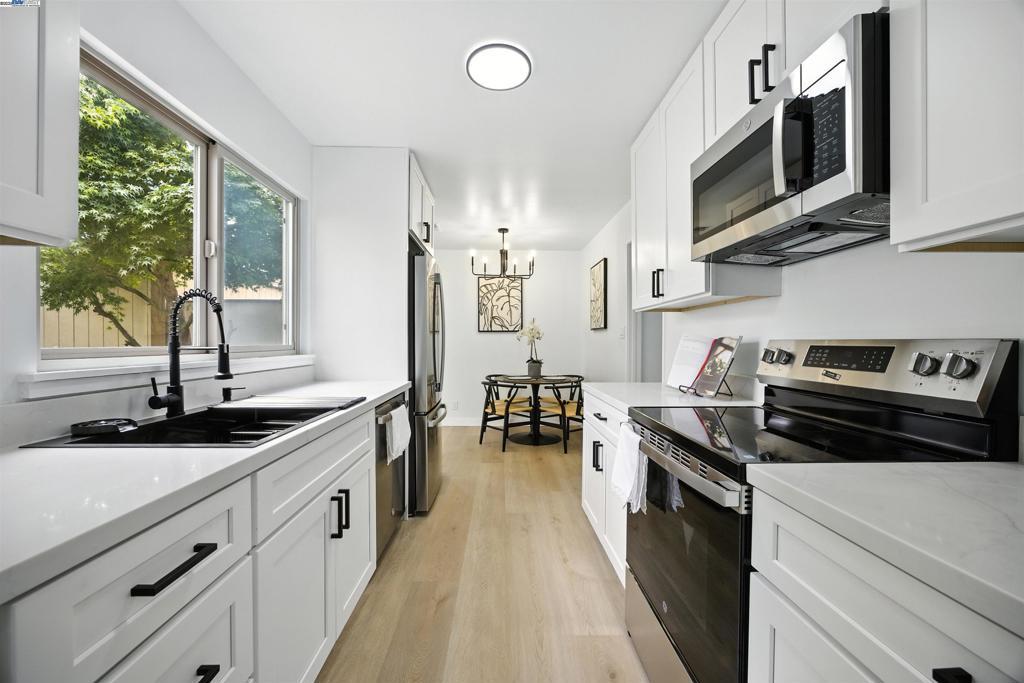 Photo of Listing #41105075