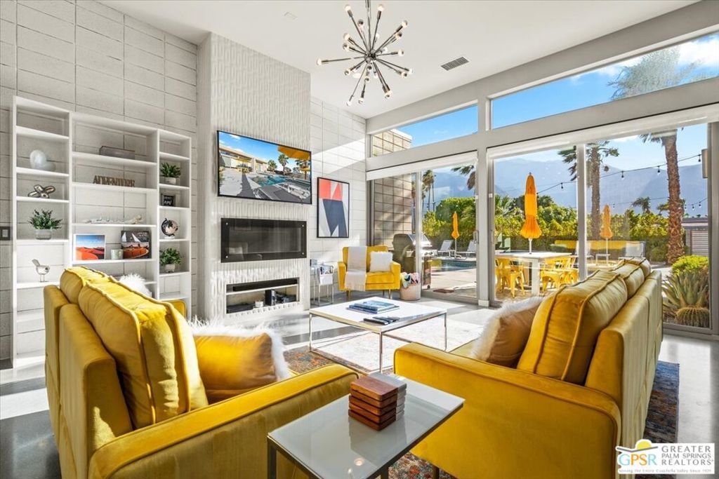 3006 Avenida Caballeros, Palm Springs