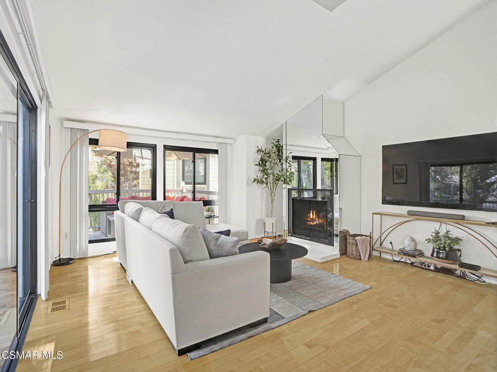 Photo of Listing #225003606