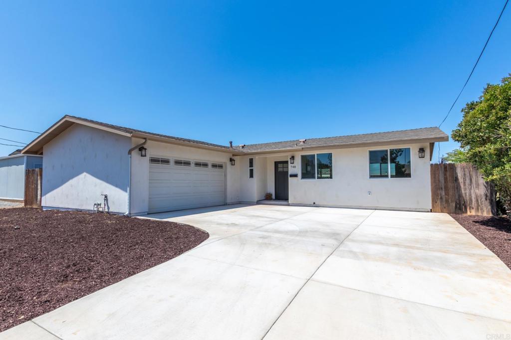 Photo of Listing #PTP2505430