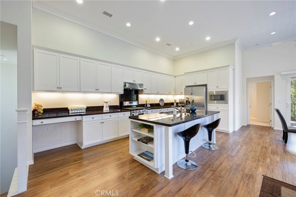 Photo of Listing #PW25157300