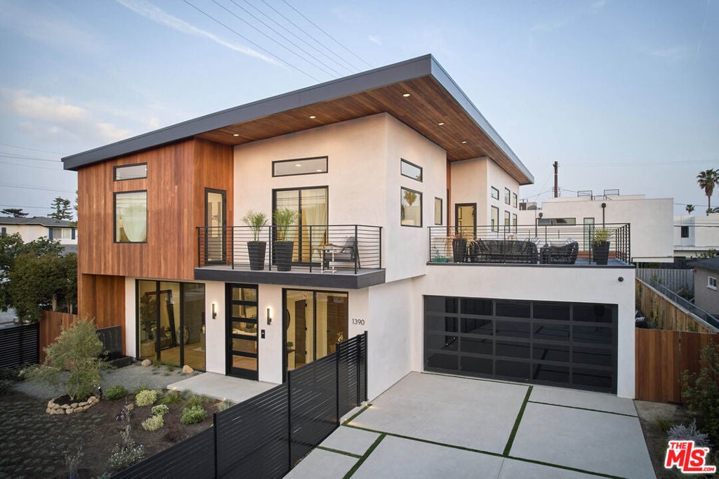 Photo of Listing #25566547