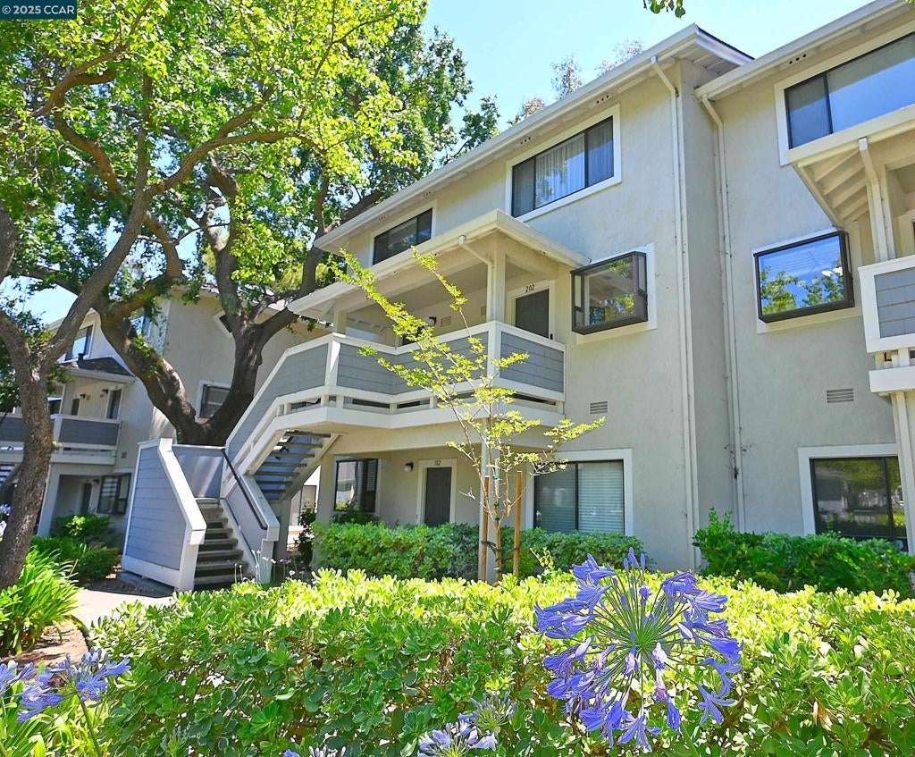 Photo of Listing #41105160