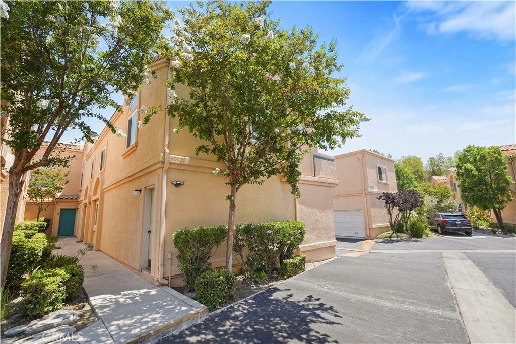 Photo of Listing #SR25158709