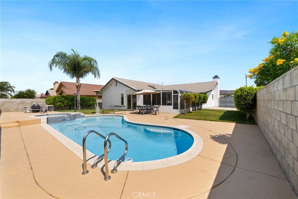 Photo of Listing #IV25159587