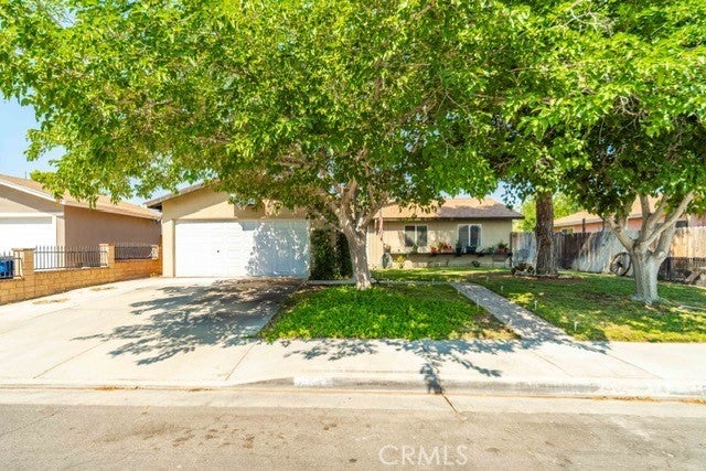 Photo of Listing #SR25161378