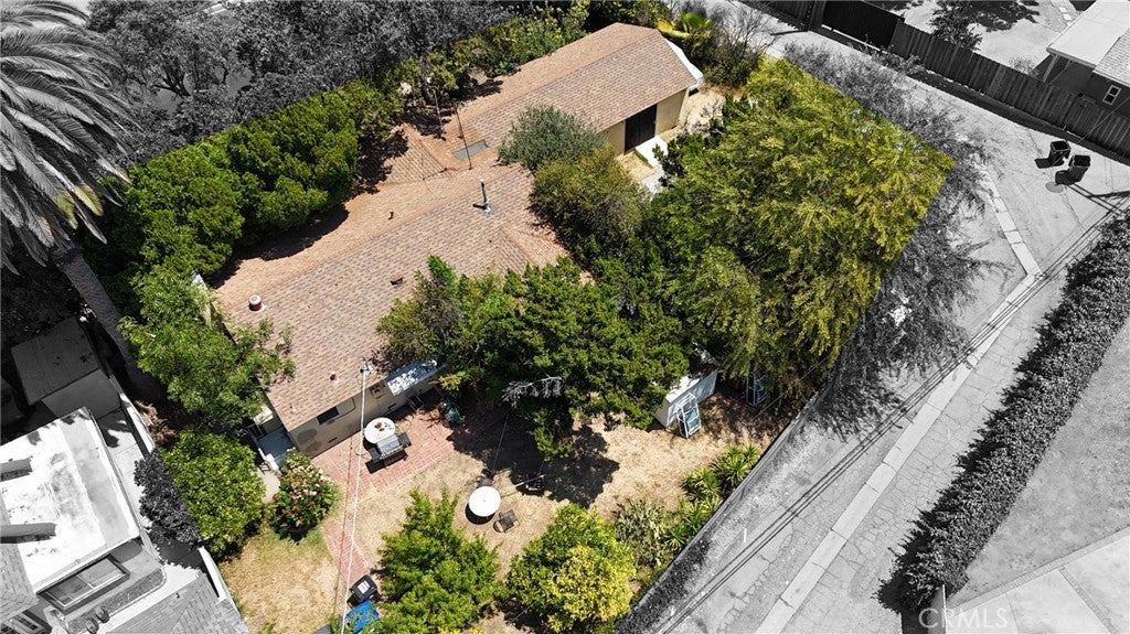 Photo of Listing #SR25161343