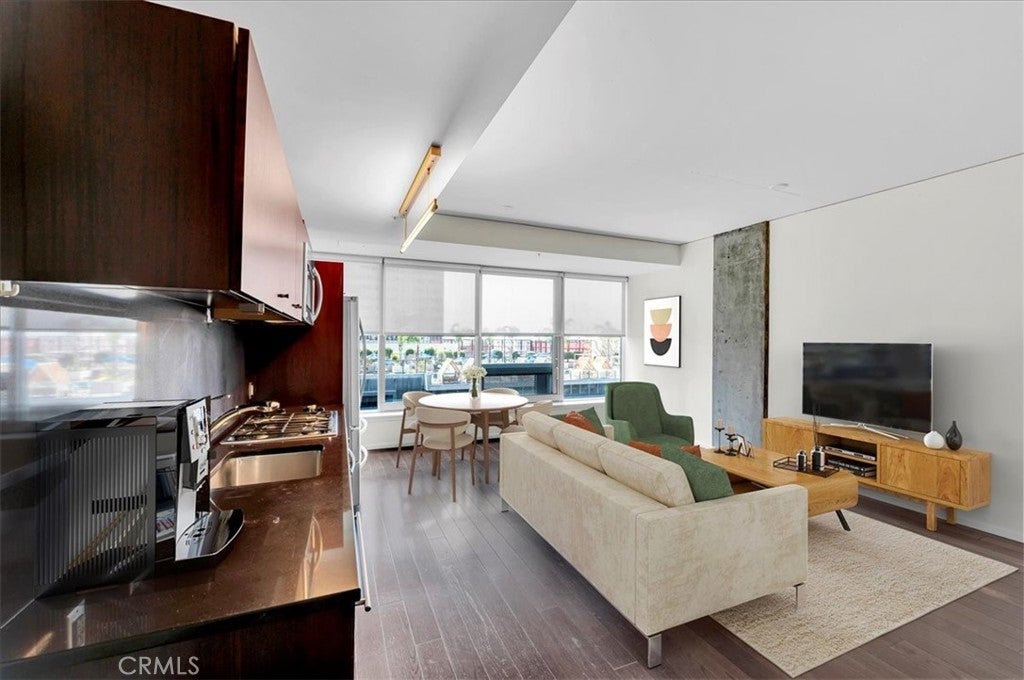 Photo of Listing #CV25147796