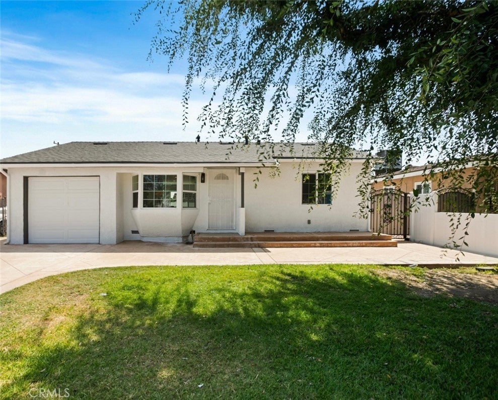 Photo of Listing #IV25161547