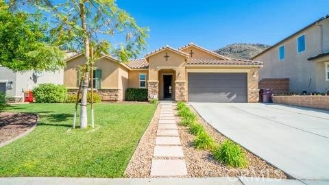 Photo of Listing #IV25161591