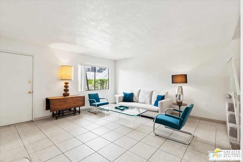 2054 N Mira Vista Way, Palm Springs