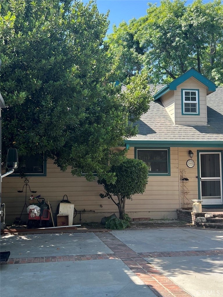 Photo of Listing #SR25161441