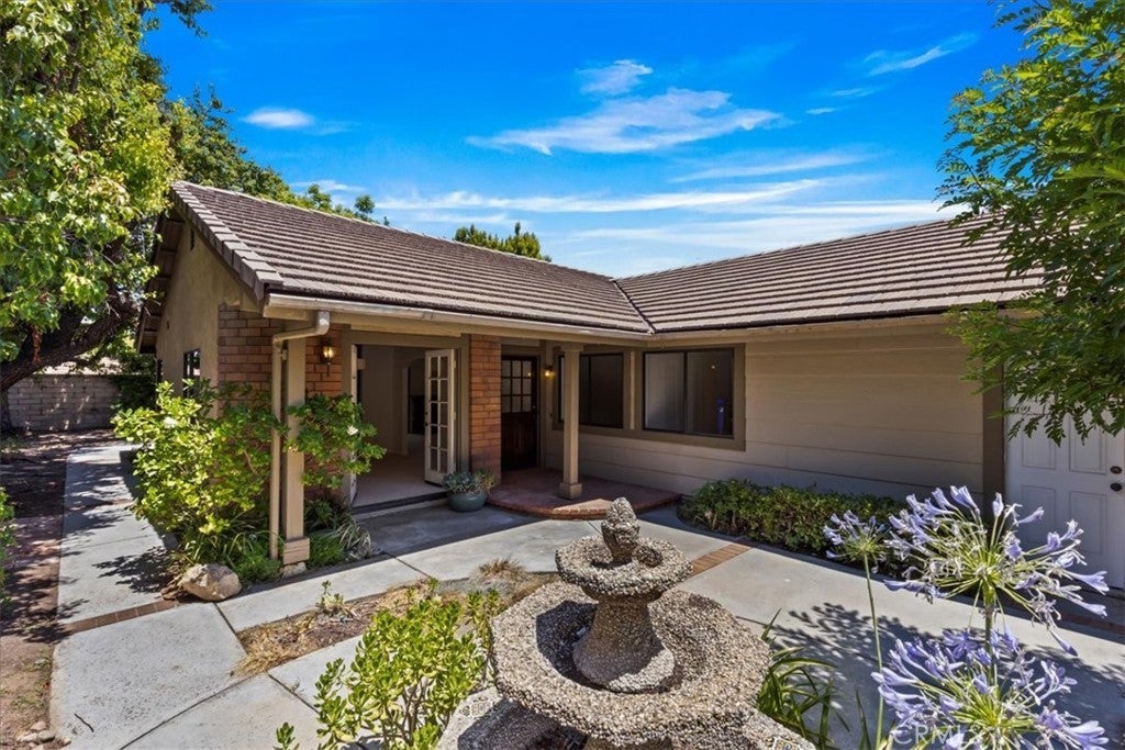 Photo of Listing #SR25160259