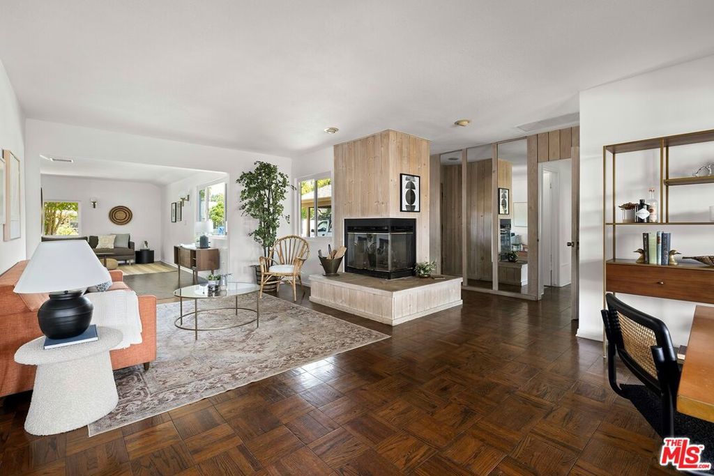 Photo of Listing #25566545