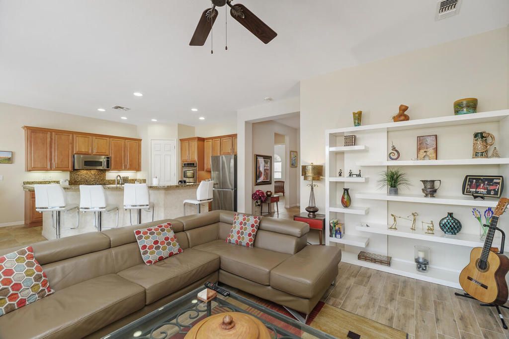 40128 Calle Loma Entrada, Indio