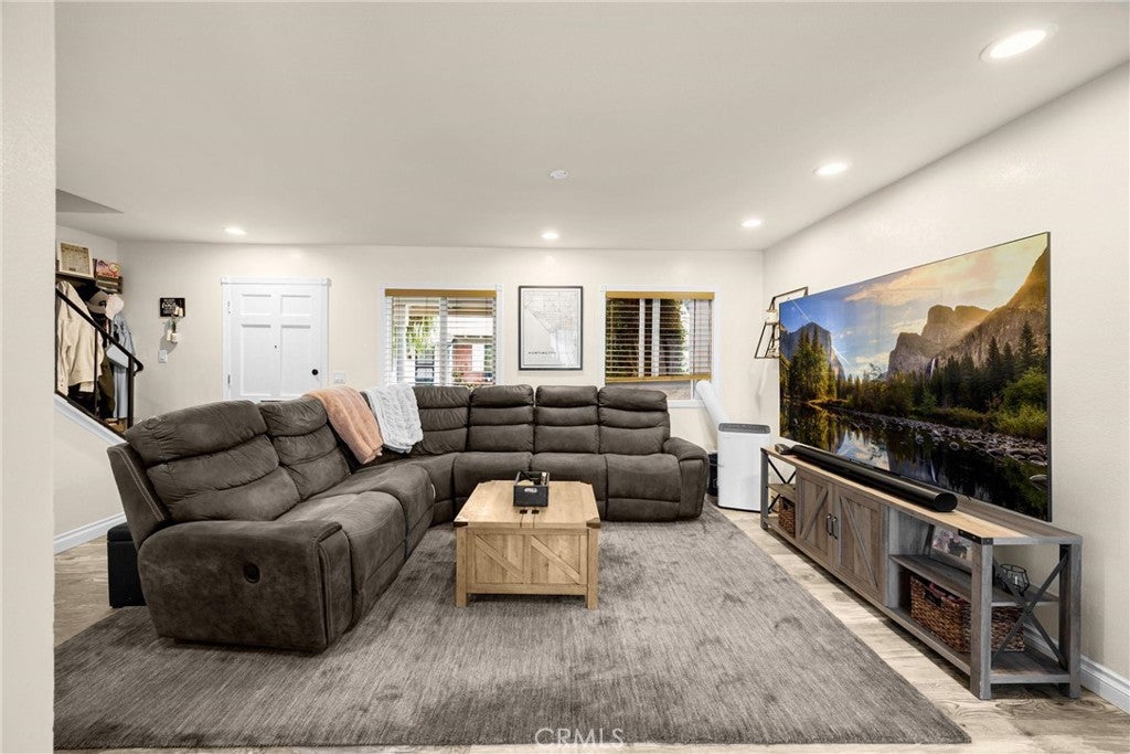 Photo of Listing #PW25162162