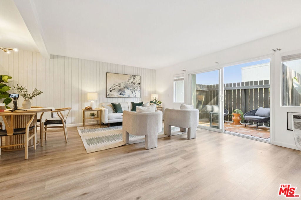 Photo of Listing #25567111