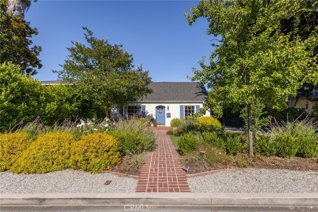 Photo of Listing #SR25162350