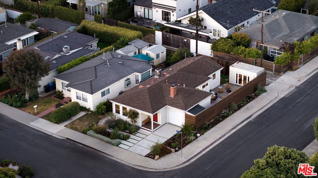 Photo of Listing #25565795