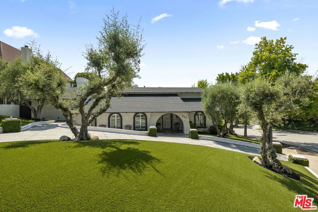 Photo of Listing #25565481