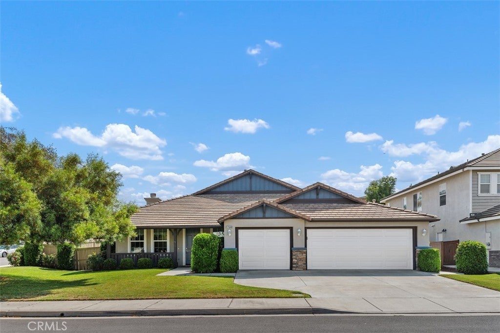 Photo of Listing #IV25162337