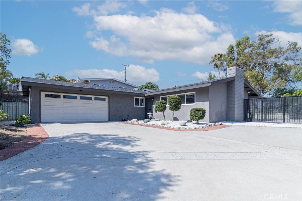 Photo of Listing #MB25162481