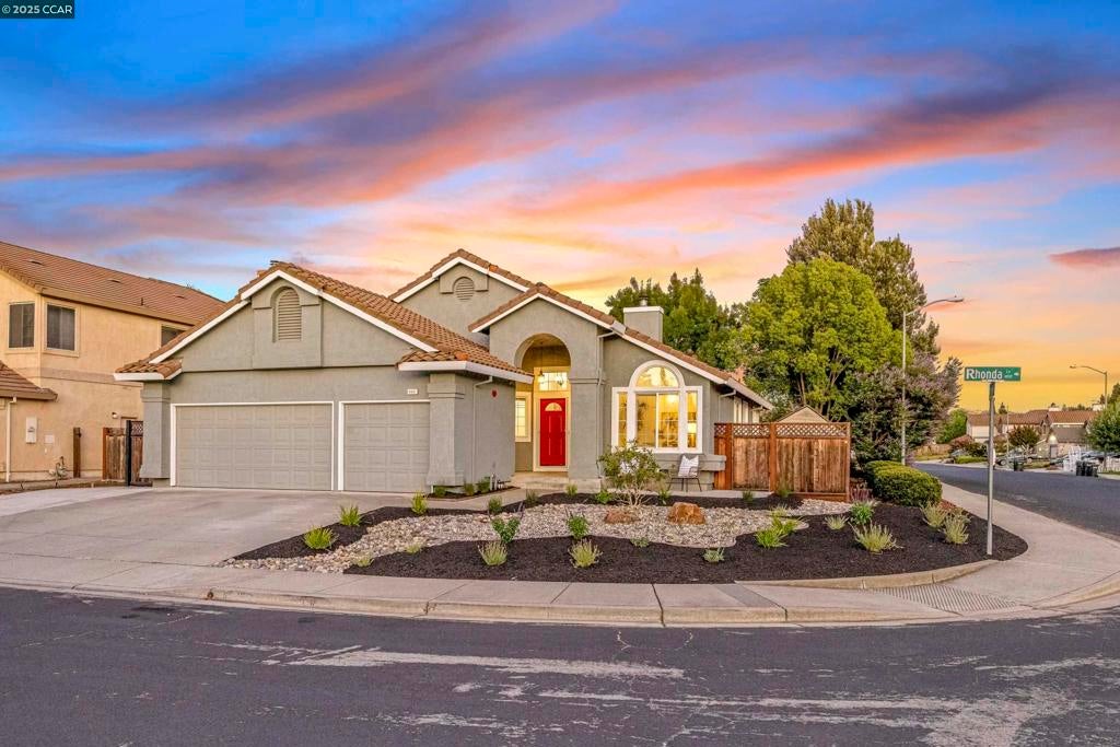 Photo of Listing #41105415